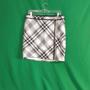 White House black market sz 10 wool plaid skirt